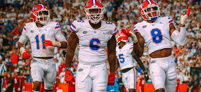 College football rankings: Florida Gators hold at No. 13 in AP Top 25, up to No. 9 in Coaches Poll