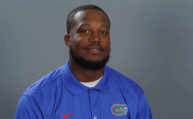 Florida legend Mike Peterson to return Gators as outside linebackers coach, per report - Vimarsana News